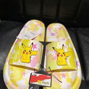 Women's size 9 / big kid size 7 Pokeman Slide